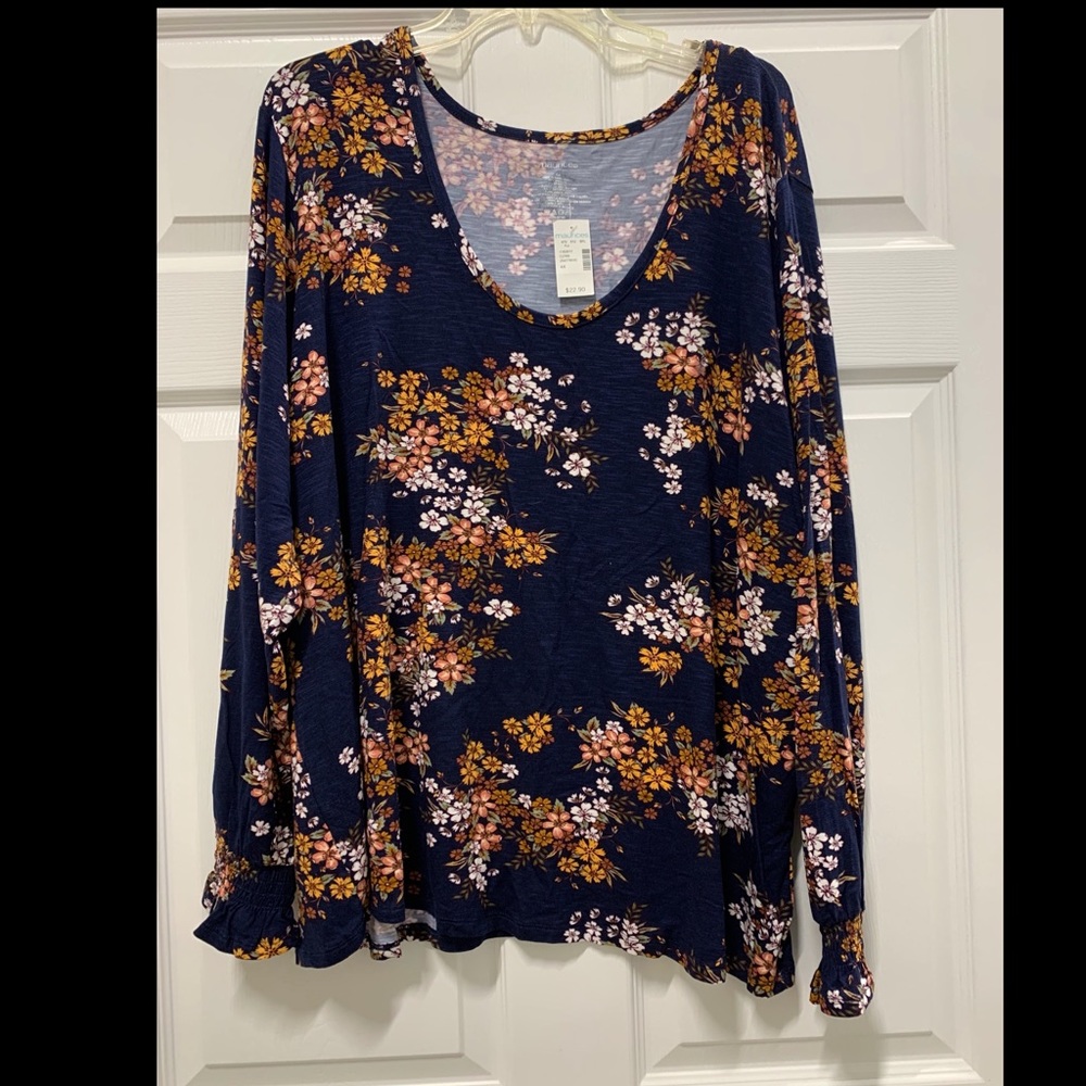 Brand new with tags Maurices plus size 4 blouse